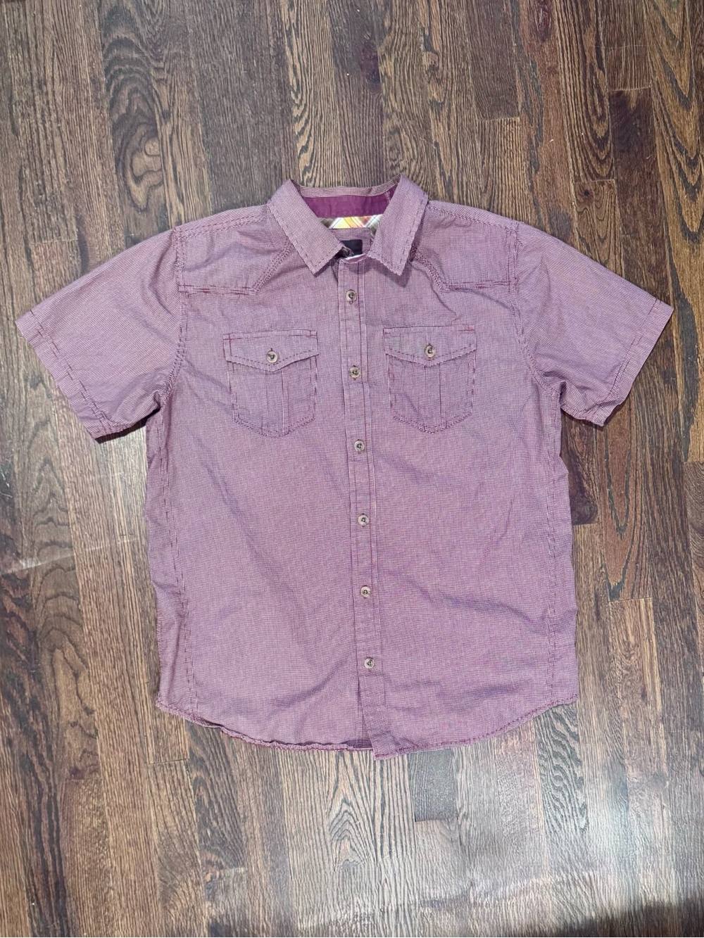 Prana Casual Short Sleeve Button-Up Shirt in Burgundy & White Checkered
